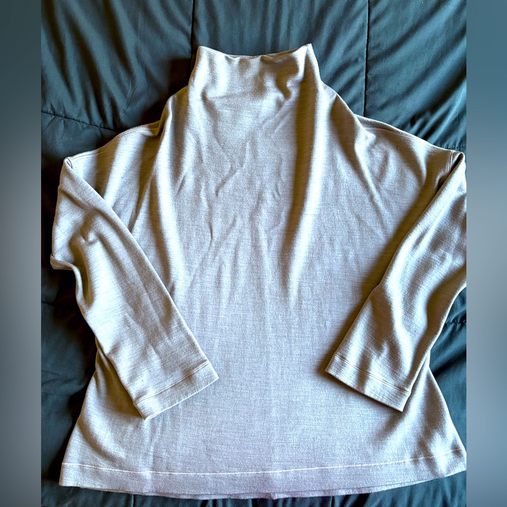 Lululemon sweater - tank - size L/XL - mock neck - gently worn